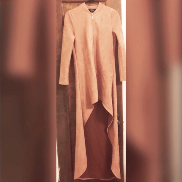 Cloak - Picture 1 of 2